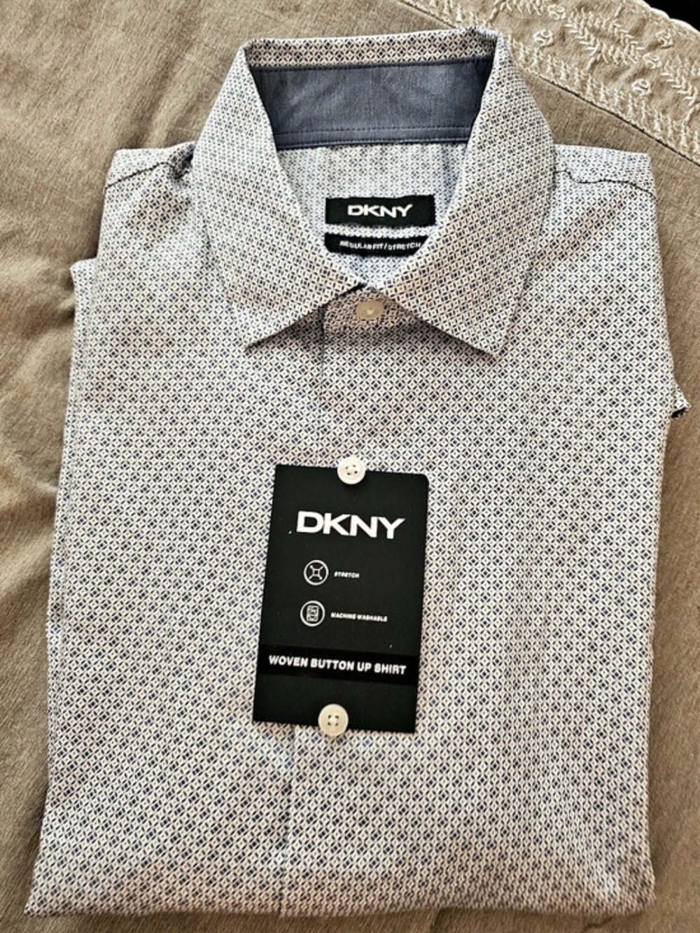 DKNY Button Up Shirt Geometric Button-Up in Blue & White Size Medium NWT